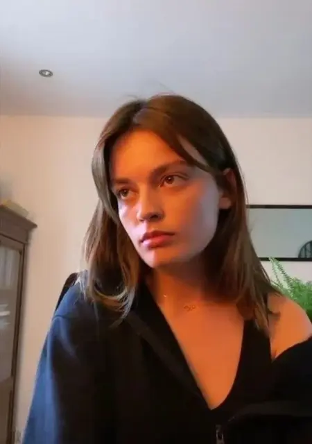 Я Алина, 27, из Красноярска, ищу знакомство для постоянных отношений