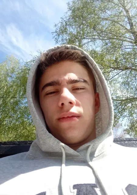 Daniil из Стерлитамака, ищу на сайте знакомства на одну ночь