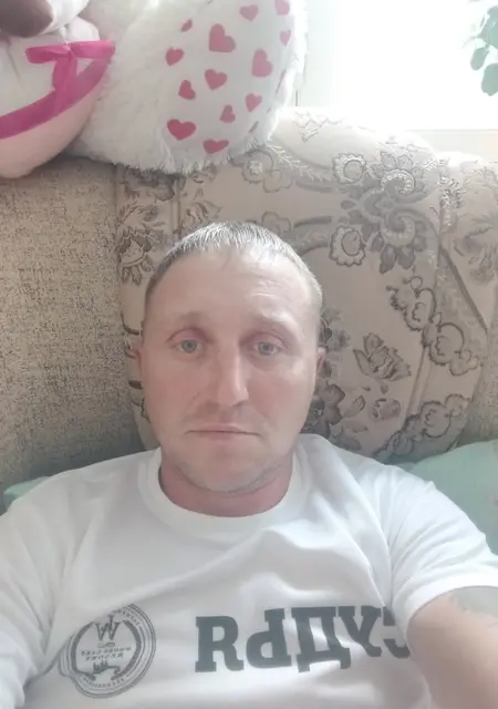 Я Андрей, 42, из Воркуты, ищу знакомство для приятного времяпровождения