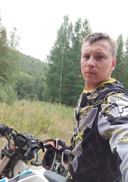 Сергей из Миасса, мне 39, познакомлюсь на одну ночь