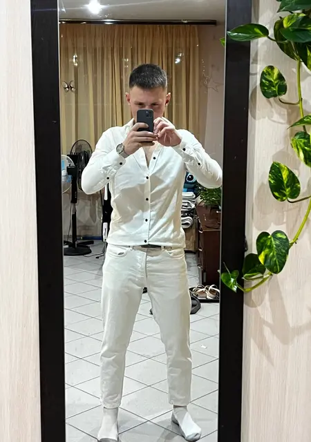 Илья из Липецка, мне 21, познакомлюсь на одну ночь