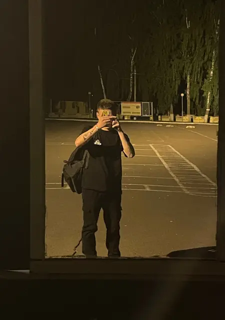 Я Сергей, 23, из Домодедова, ищу знакомство для постоянных отношений