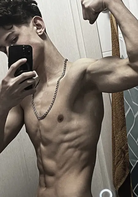 Я Эмиль, 20, знакомлюсь без обязательств в Каспийске