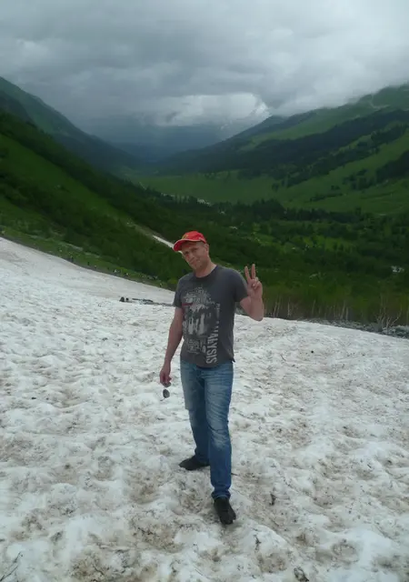 Роман из Кропоткина, мне 44, познакомлюсь для вирта