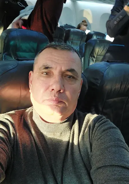 Барис из Читы, ищу на сайте знакомства без обязательств