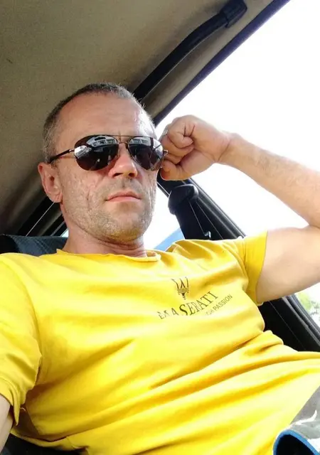 Андрей из Невинномысска, ищу на сайте знакомства на одну ночь