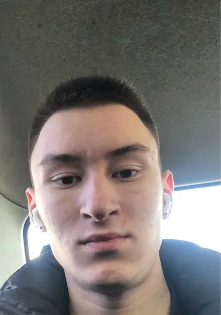 Я Игорь, 21, из Йошкар-Олы, ищу знакомство для вирта