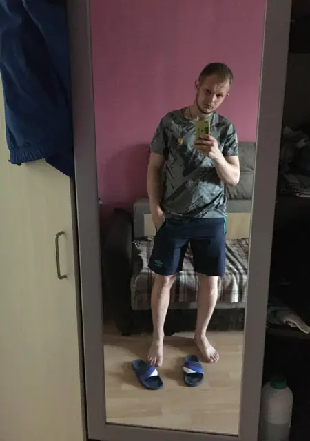 Я Александр, 29, из Каменска, ищу знакомство для приятного времяпровождения