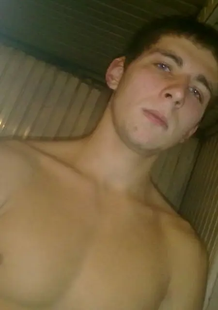 Artem из Майкопа, ищу на сайте знакомства без обязательств