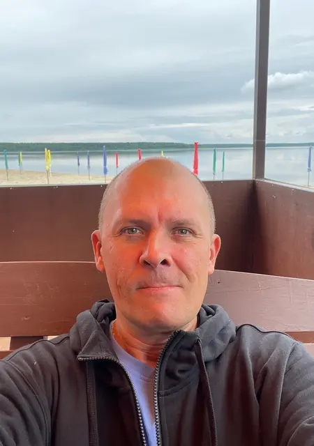 Роман из Лобни, мне 47, познакомлюсь для приятного времяпровождения