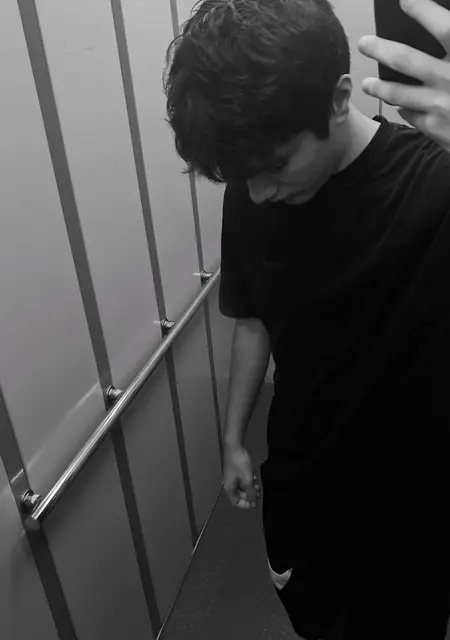 Я Anar, 19, из Астрахани, ищу знакомства без обязательств