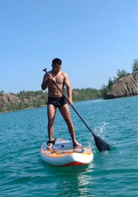 Я Сергей, 28, из Липецка, ищу знакомство для приятного времяпровождения