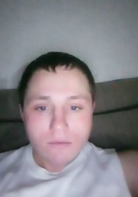 Я Василий, 28, знакомлюсь без обязательств в Каменске-Уральском