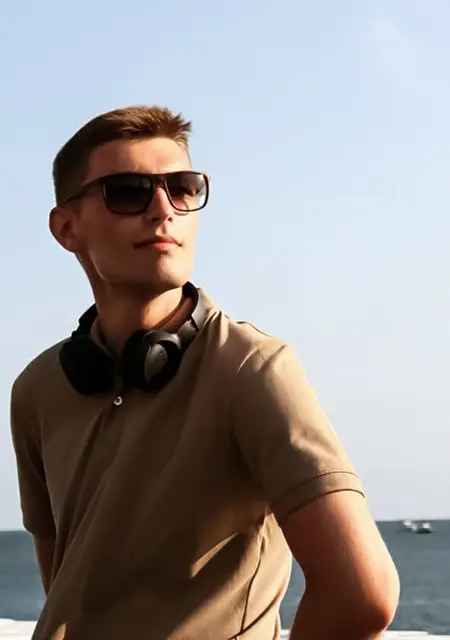 Я Алексей, 24, знакомлюсь на одну ночь в Воронеже