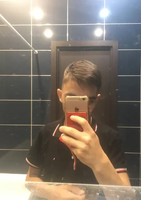 Влад из Волгограда, мне 20, познакомлюсь для вирта