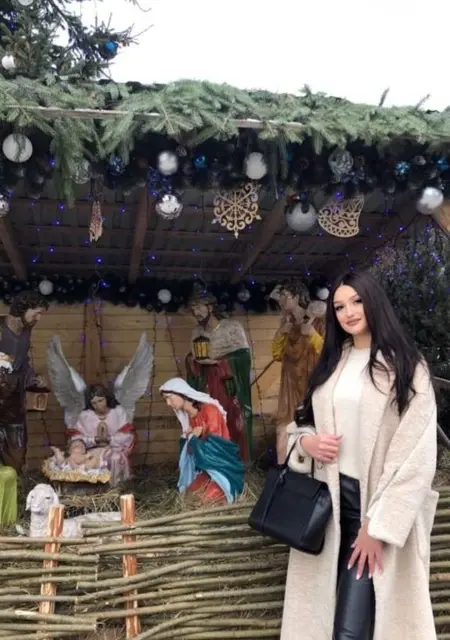 Яна из Лондона, мне 27, познакомлюсь