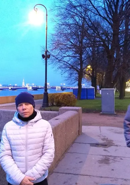 Александр из Металлостроя, мне 39, познакомлюсь без обязательств