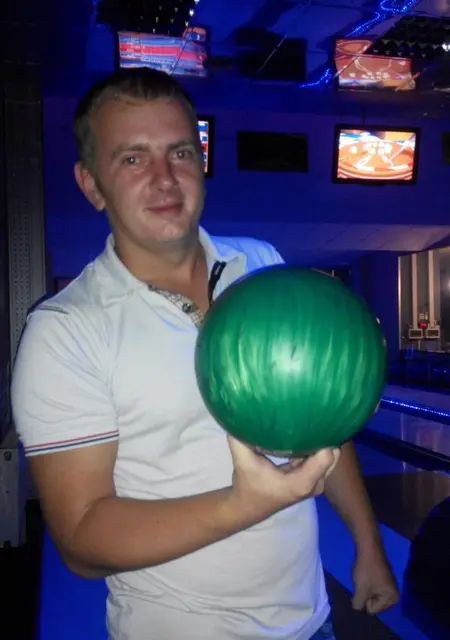 Иван из Новомосковска, ищу на сайте знакомства без обязательств