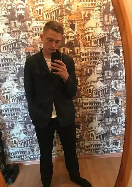 Владимир из Ивангорода, ищу на сайте знакомства на одну ночь