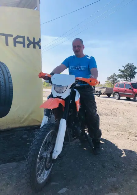 Я Дмитрий, 46, из Новосибирска, ищу знакомство для приятного времяпровождения