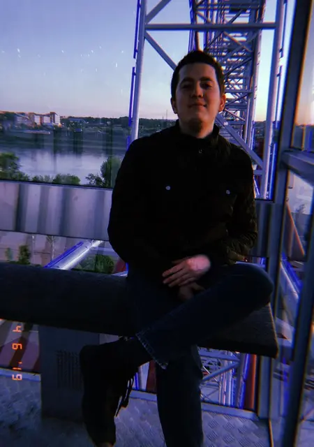 Максим из Иркутска, мне 28, познакомлюсь без обязательств