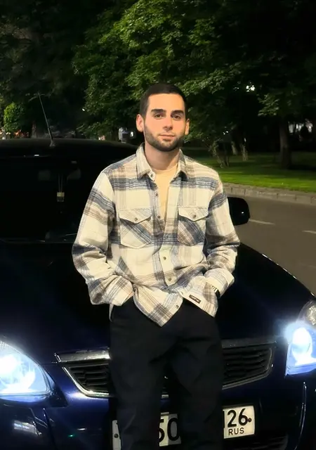 Я Фарман, 24, знакомлюсь для приятного времяпровождения в Симферополе