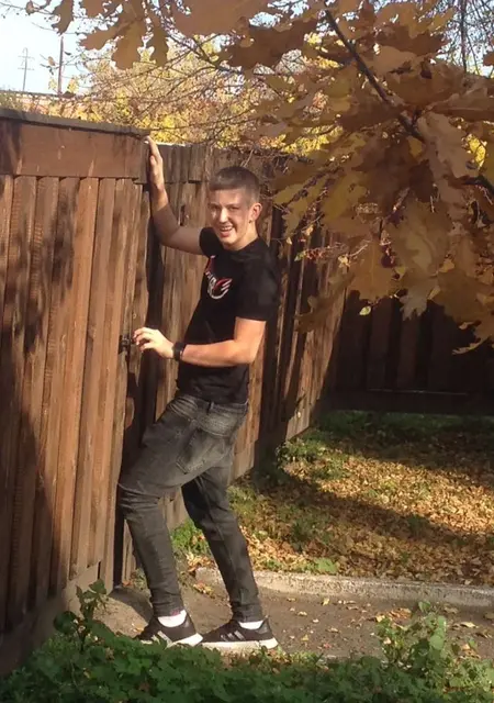 Я Петр Иванов, 50, знакомлюсь на одну ночь в Тюмени