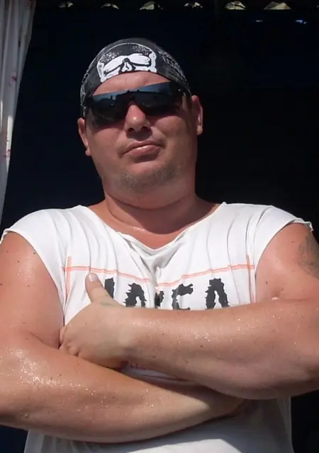 Сергей из Воронежа, ищу на сайте знакомства на одну ночь