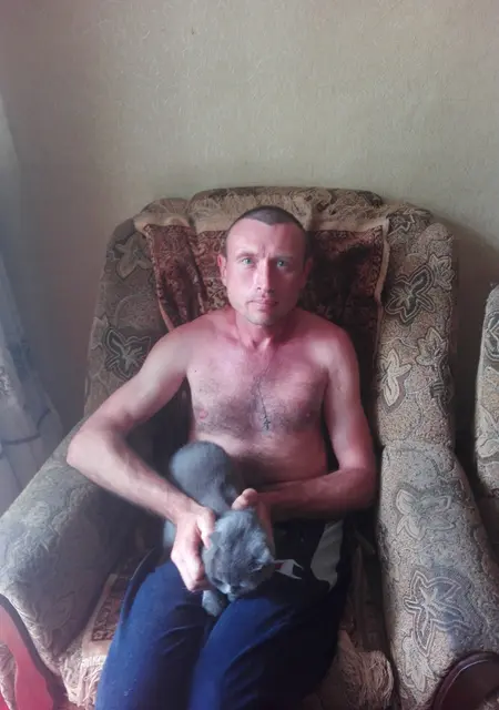 Я Саша, 41, из Краматорска, ищу знакомство для приятного времяпровождения