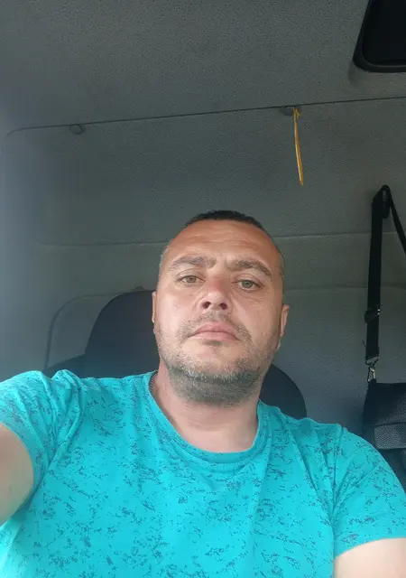 Alecsei из Костромы, ищу на сайте знакомства на одну ночь