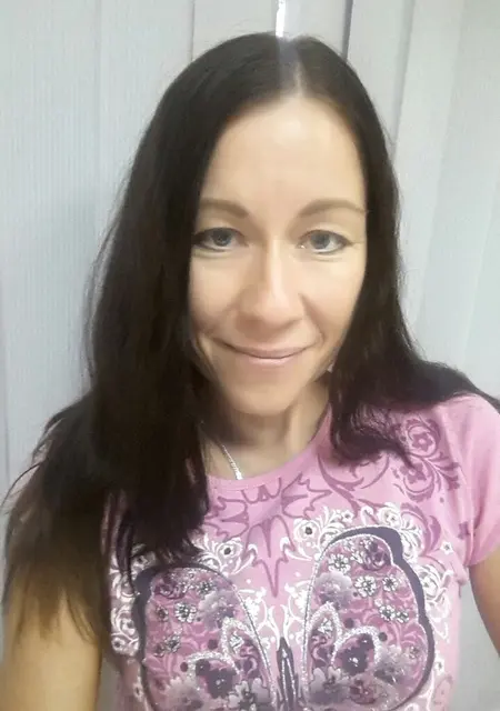 Анна из Саратова, мне 39, познакомлюсь без обязательств