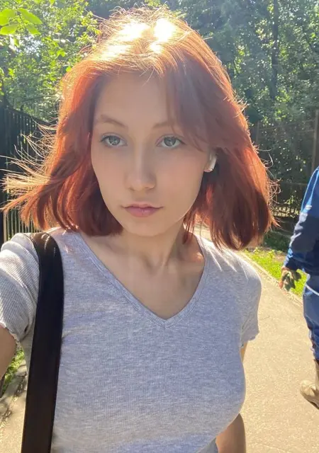 Кира из Красногорска, мне 26, познакомлюсь на одну ночь