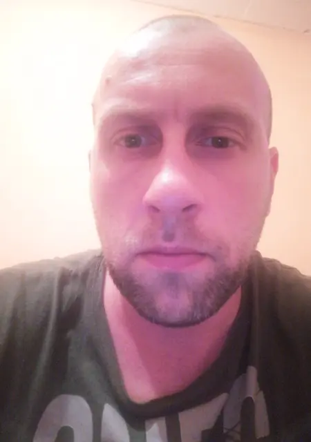 Я Дима, 39, из Голицына, ищу знакомства без обязательств