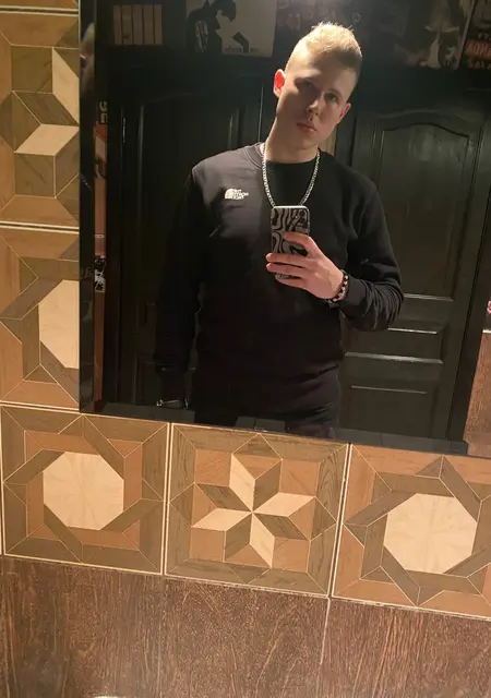 Ярослав из Одинцова, мне 25, познакомлюсь для дружбы