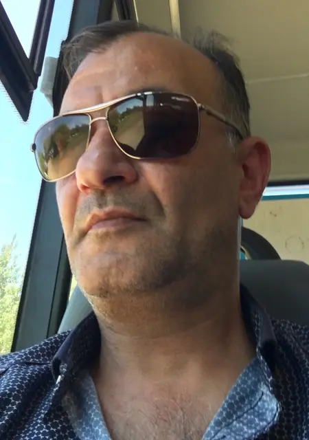 Я Спартак, 52, из Нижнего Новгорода, ищу знакомства без обязательств