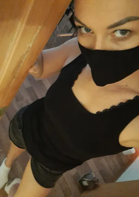 Я Виктория, 40, знакомлюсь без обязательств в Астрахани