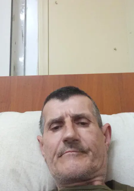 Я Александр, 57, из Воронежа, ищу знакомство для приятного времяпровождения