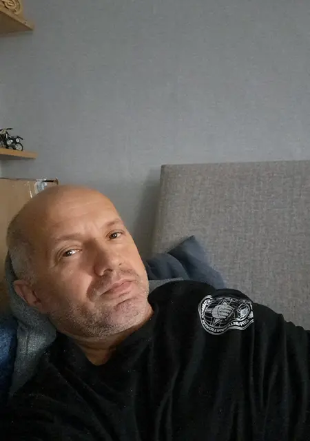 Евгений из Первоуральска, ищу на сайте знакомства без обязательств