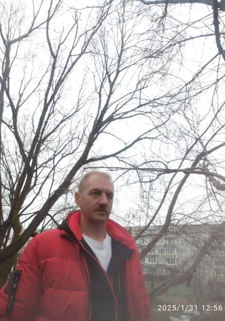 Я Леонид, 52, из Смоленска, ищу знакомство для приятного времяпровождения