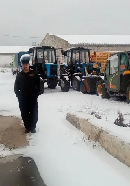 Я Олег, 55, знакомлюсь на одну ночь в Ливнах