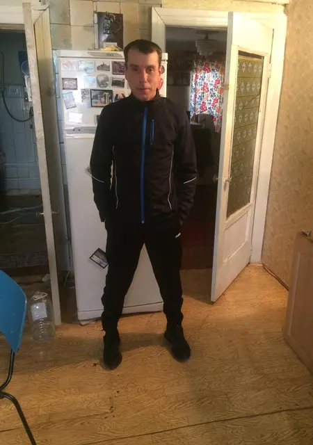 Я Рома, 45, из Рязани, ищу знакомство для постоянных отношений