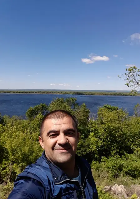 Я Артур, 41, из Чапаевска, ищу знакомства на одну ночь