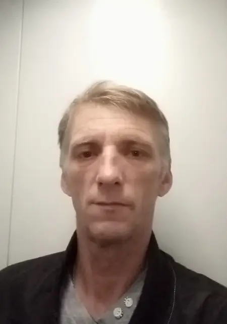 Я Анатолий, 52, знакомлюсь без обязательств в Санкт-Петербурге