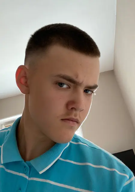 Ярослав из Улан-Удэ, ищу на сайте знакомства на одну ночь