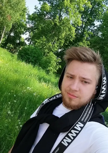 Я Максим, 27, из Арзамаса, ищу знакомства без обязательств