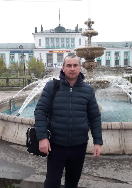 Я Олег, 50, из Тулы, ищу знакомства без обязательств