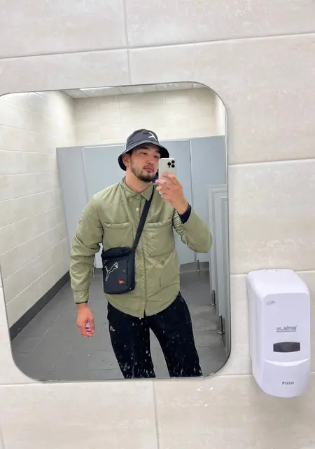 Я Марат, 27, из Кимр, ищу знакомства без обязательств