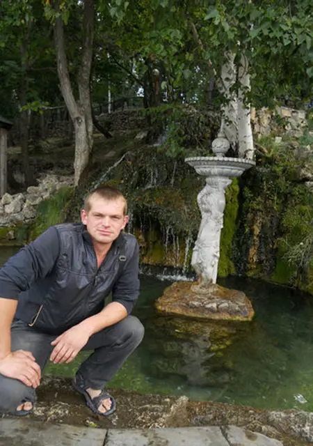 Владимир из Яреги, мне 25, познакомлюсь без обязательств