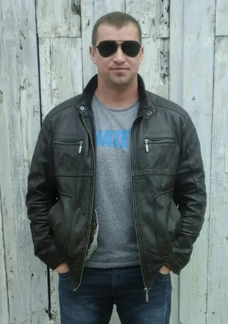 Андрей из Днепра, мне 41, познакомлюсь для приятного времяпровождения