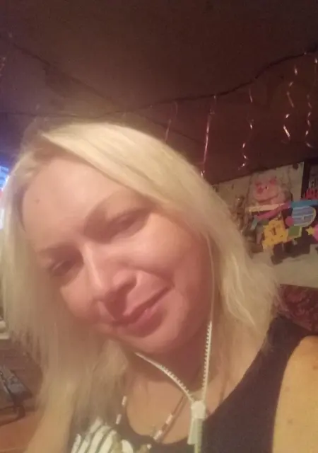 Я Элина, 40, из Анапы, ищу знакомства на одну ночь